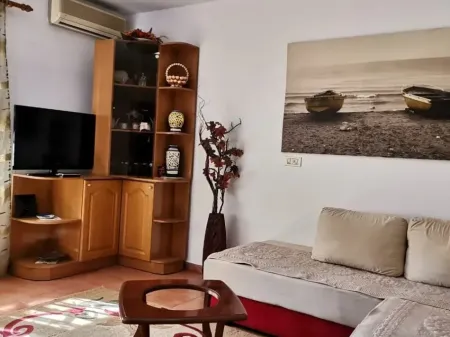 Affittasi appartamento 2+1 al Pazari Ri