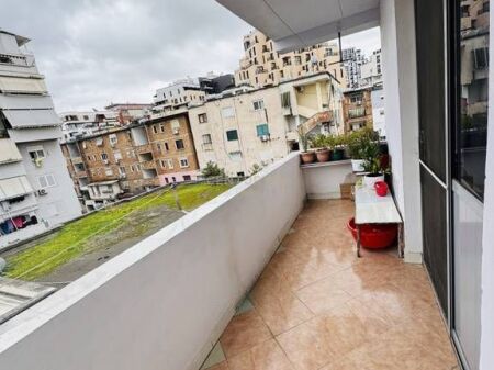 FOR RENT 1+1 APARTMENT IN THE HEART OF TIRANA