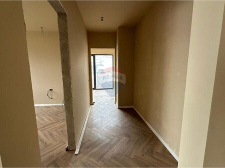 Apartament 2+1+2,Liqeni i Thate