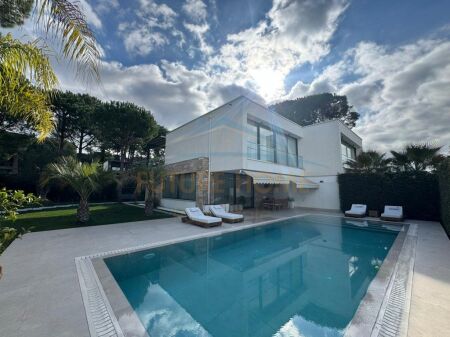 Shitet, Vilë e Bashkangjitur, "San Pietro Residence", Gjiri I Lalzit