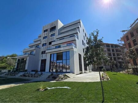 Shitet Apartament 1+1 – Liqeni i Thatë