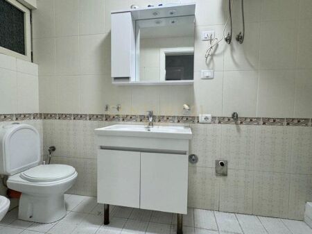 OFFICES FOR RENT NEAR PETRONI