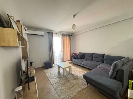 Vendesi appartamento 2+1 a Yzberisht