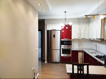 1+1 me Qera ne Yzberisht