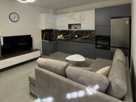 Qera , Apartament 2+1+post parkimi , Rruga e Durresit , Tirane