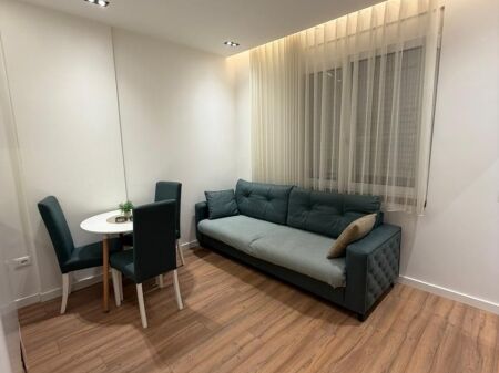 Apartament 1+1 me qira tek Kompleksi Delijorgji!