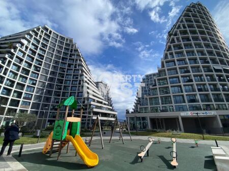 Shitet super apartament 3+1+2 tek Lake view Residences, Rruga e Kosovareve