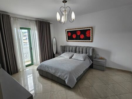 Apartament 1+1 per Qira, te Presidenca!