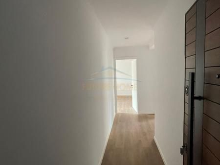 Shitet, Apartament 1+1+Garderobë, Tregu Elektrik , Tiranë.
