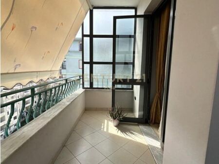 AFFITTASI APPARTAMENTO 2+1 VICINO ALLA SCUOLA MIHAL GRAMENO