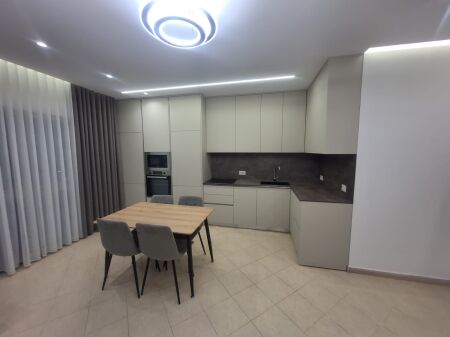 Apartament 2+1 me qera në Astir