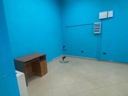 SHOP FOR RENT 160 M2 BUILDING WITH ARROW 250,000 LEK FH-64922