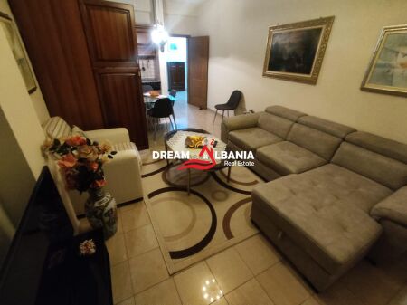 Appartamento 1+1 in affitto vicino a Sky Tower a Tirana F (ID 4211173)