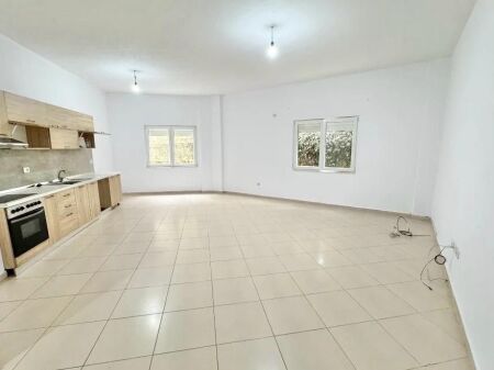 Apartament 2+1+2 për qira Liqeni i Thatë !