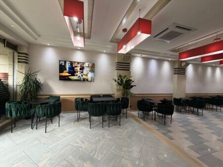 WE SELL COMMERCIAL SPACE AT THE PALLATI ME SHIGJETA!