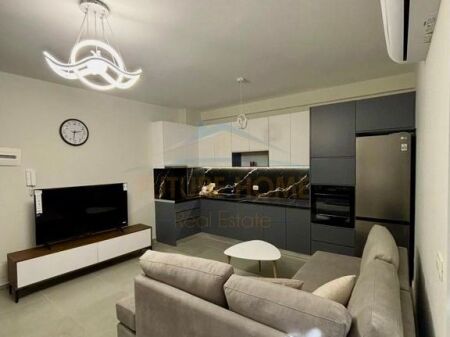 ✨ I Pabanuar Më Parë – 2+1 Modern me Qera te Rruga e Durrësit! 🏢