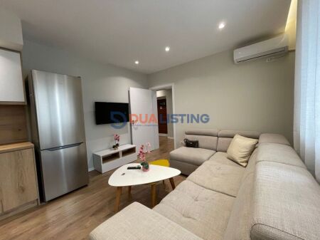 We rent a 2+1 apartment in the Brryli area.