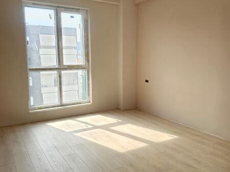 Appartamento ideale per ufficio 📍Comune di Parigi vicino a Kika !