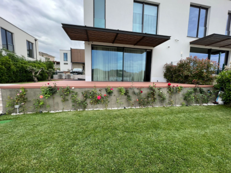 🏡 Vilë 3-Katëshe për Shitje – Mandarin Residence