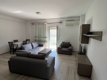 2+1+2 in Affitto al Lago Secco