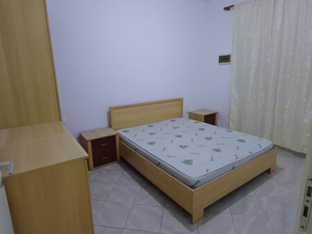 APARTAMENT 1+1. 28000 LEKE.RRUGA 5 MAJI.ODA BAR