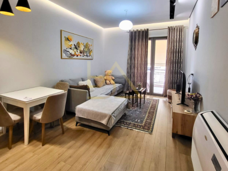 Jepet me Qira Apartament – Kompleksi Delijorgji, Tiranë