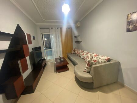 Appartamento 2+1 in affitto ad Astir !