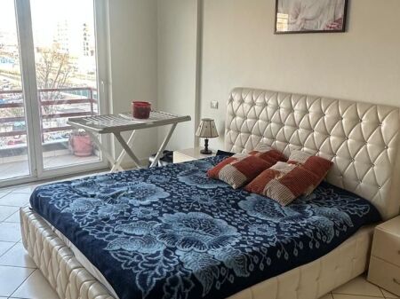 APARTAMENT 1+1 PER QIRA ! Astir