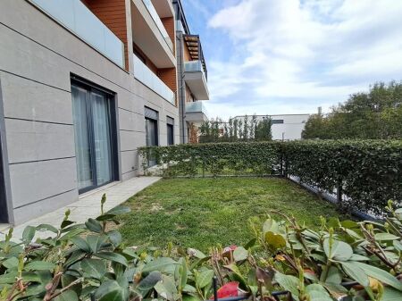 Apartament 1+1 Me Verande+Post Parkimi me Qira Ne Teg