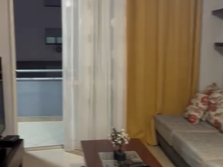 Apartment 2+1, Astir!