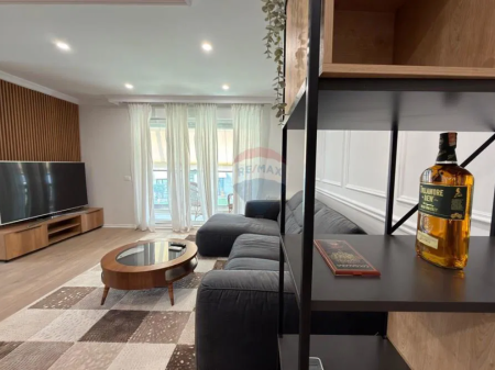 Apartament per shitje 2+1+2 tek 21 Dhjetori