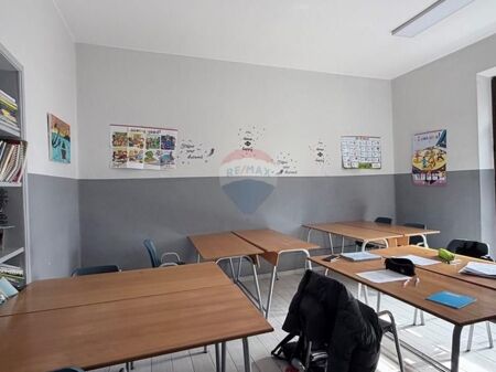 Jepet me qira 2+1 Pallati Moskat