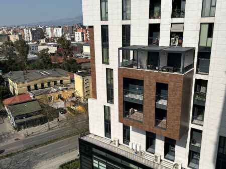 OPPORTUNITY  APARTMENT FOR SALE NEAR THE BUILDING WITH ARROWS