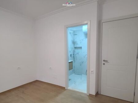 Zyre Me Qera 2+1 Ne Qender ( ID BZ2884) Tirane