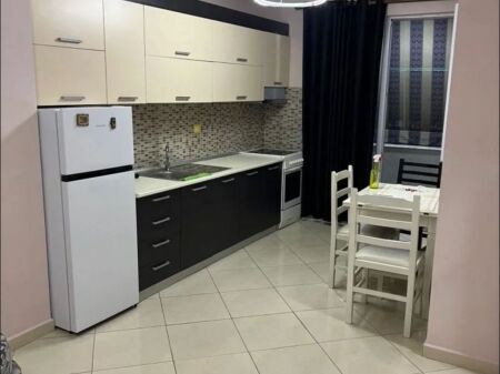 Affittasi appartamento 1+1, 400 € ad Astir