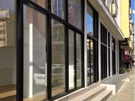 Affittasi bar-ristorante presso la Procura di Tirana