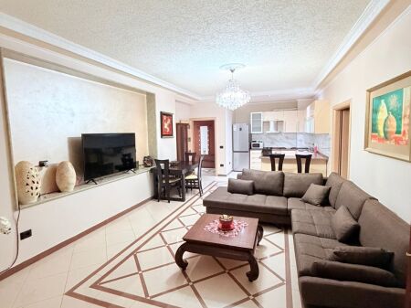 JEPET ME QERA APARTAMENT 2+1 ISH URT, DURRES