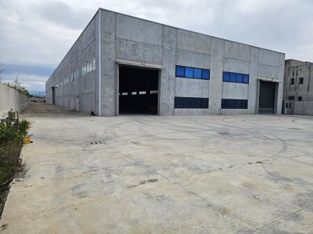 Shitet ose Jepet me Qera Kapanon ne Autostraden Tiran Durres