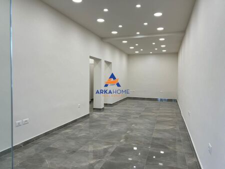 BUSINESS PREMISES FOR RENT BY THE ROAD "AT DINAMO STADIUM" 2500 EURO