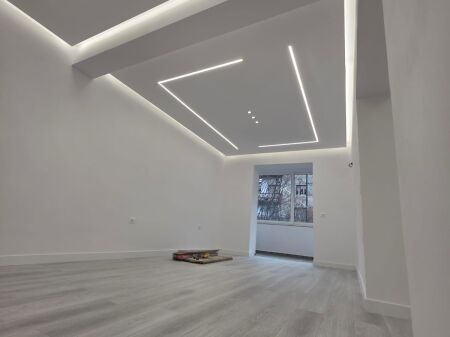 Appartamento adatto per ufficio presso St Trenit!