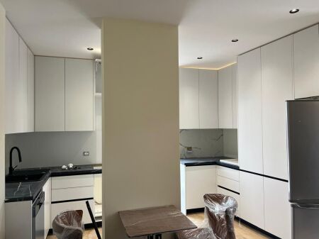 Qera | Apartament 2 + 1 | Rruga Siri Kodra | 800 €/muaj