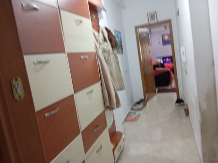 Apartament me qera