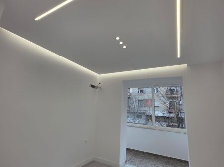 Premises for rent near the train station !