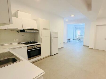 Shitet Apartament 2+1 tek Rezidenca Kodra e Diellit 1