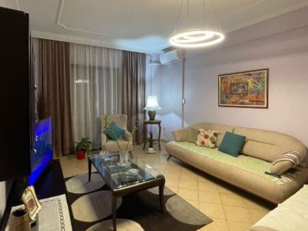 📌Jepet me qira apartament 2+1+2 pranë Garden Building