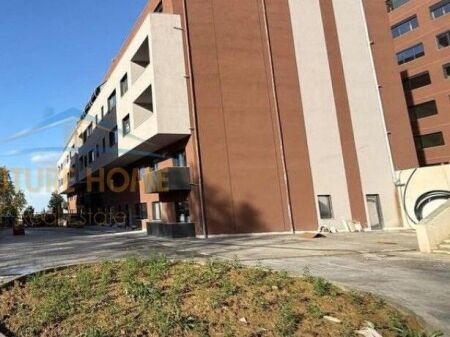 Shitet, Apartament 1+1 Rruga e Elbasanit, Tiranë.