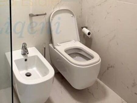 Shitet, Apartament 2+1, Pazari i Ri, Tiranë