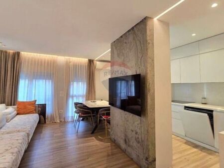 Apartament - Për Qira - 9 Katëshet, Tiranë ID: 530191058-278