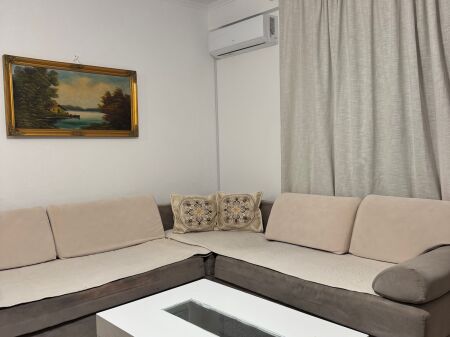 Affittasi, Appartamento 1+1 presso Pasticceria Melisa, Fresk