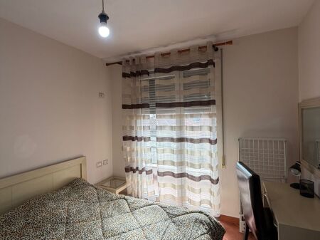 ME QERA 🏙️ APART 1+1 E MOBILUAR  ME ASHENS. ZONA PRANË 21 DHJETORIT/HOTEL MONDIAL📍 TIRANË